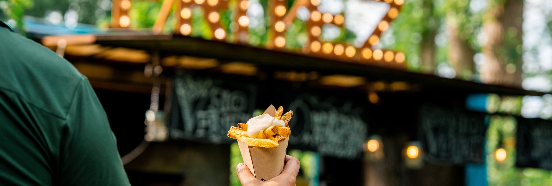BBQ-Smoker-foodtruck-food-friet-fritez